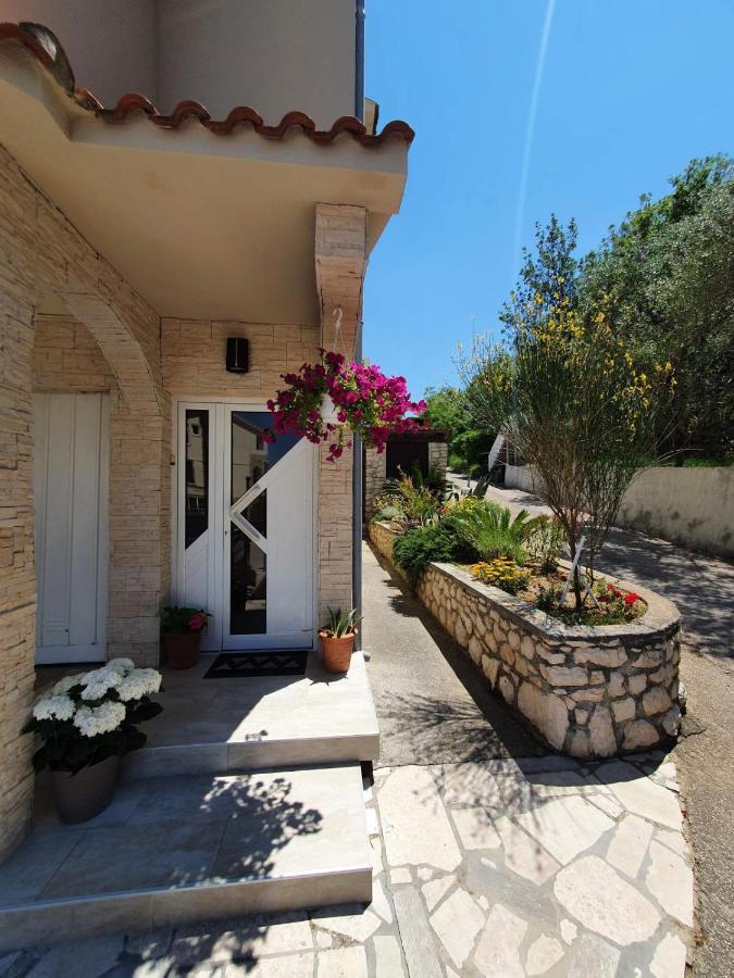 Apartments Kim راب المظهر الخارجي الصورة