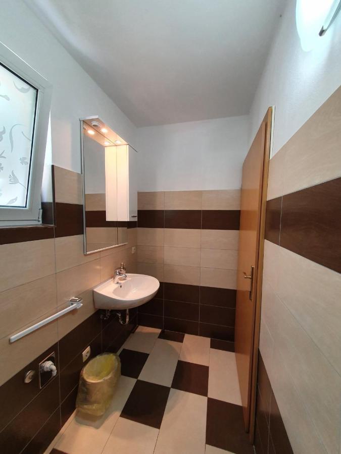 Apartments Kim راب المظهر الخارجي الصورة