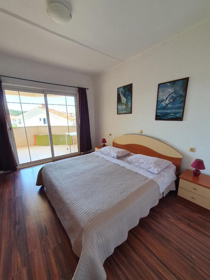 Apartments Kim راب المظهر الخارجي الصورة