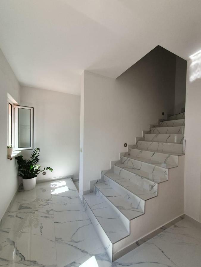 Apartments Kim راب المظهر الخارجي الصورة