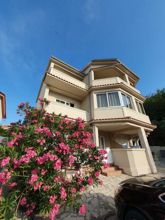 Apartments Kim راب المظهر الخارجي الصورة